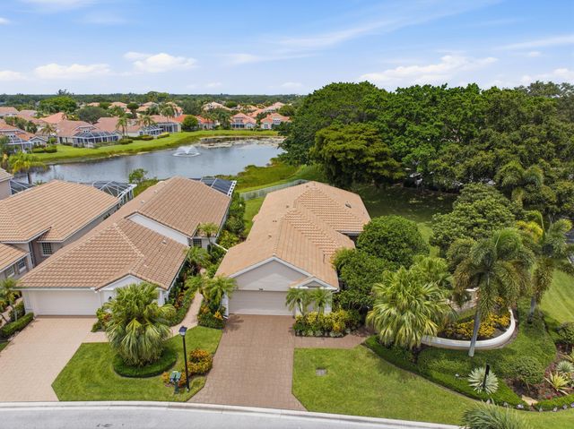 740 Pinehurst Way, Palm Beach Gardens, FL 33418
