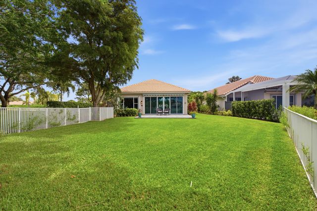 740 Pinehurst Way, Palm Beach Gardens, FL 33418