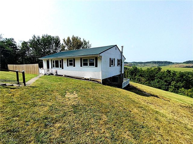 61900 Fairview Road, Barnesville, OH 43713