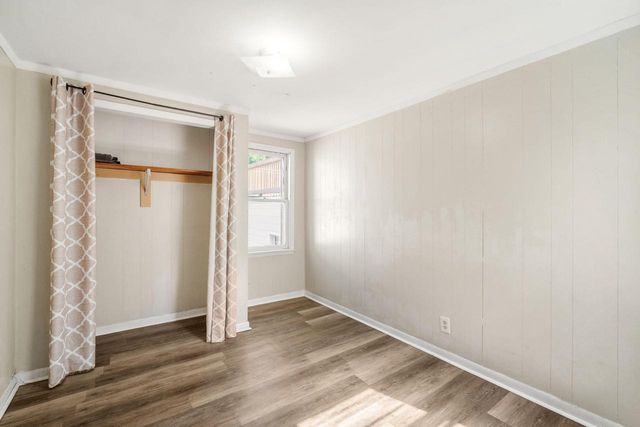 1978 S 76th STREET, West Allis, WI 53219