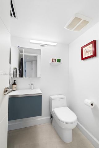 2333 Brickell Ave 1909, Miami, FL 33129