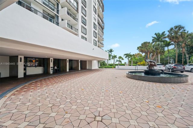 2333 Brickell Ave 1909, Miami, FL 33129