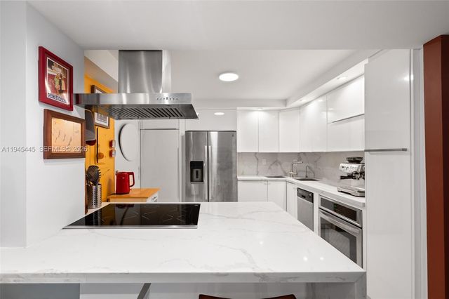 2333 Brickell Ave 1909, Miami, FL 33129