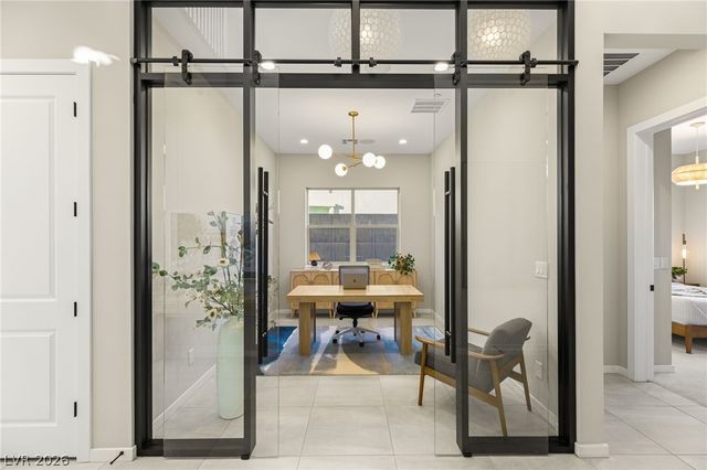 323 Malpaso Street, Las Vegas, NV 89138