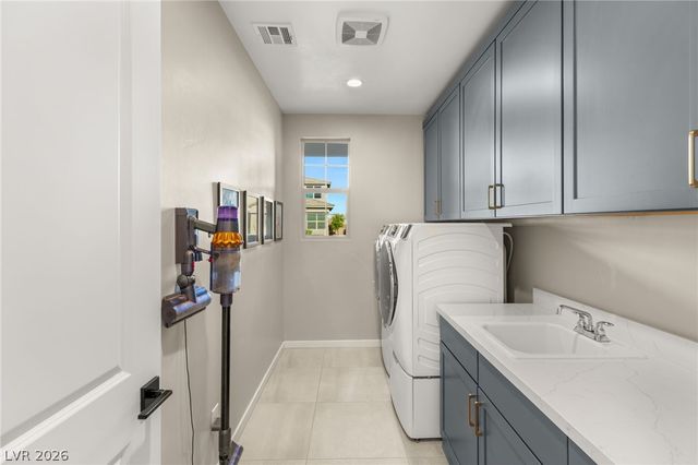 323 Malpaso Street, Las Vegas, NV 89138