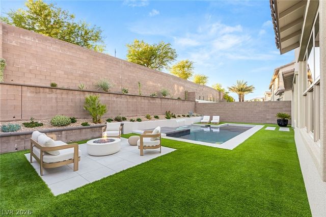 323 Malpaso Street, Las Vegas, NV 89138