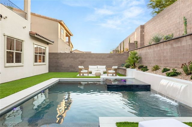 323 Malpaso Street, Las Vegas, NV 89138