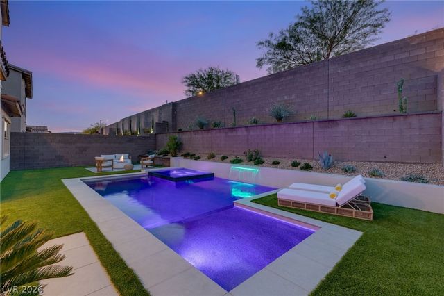 323 Malpaso Street, Las Vegas, NV 89138