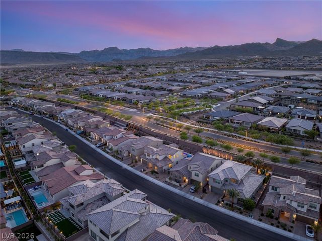 323 Malpaso Street, Las Vegas, NV 89138