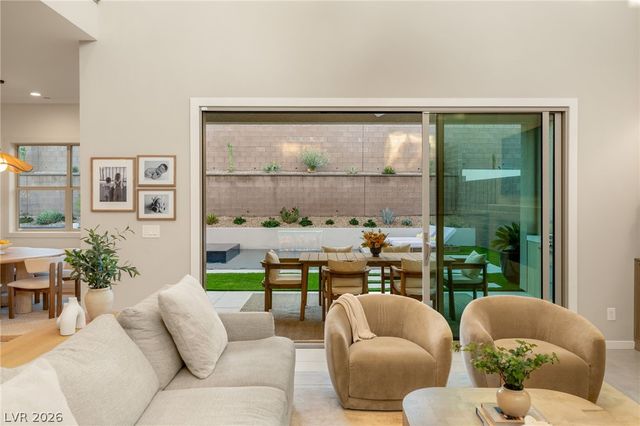 323 Malpaso Street, Las Vegas, NV 89138