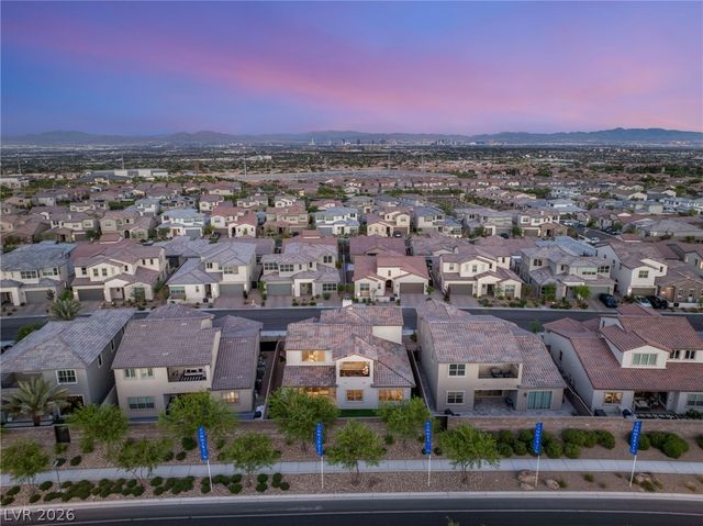 323 Malpaso Street, Las Vegas, NV 89138