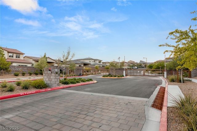 323 Malpaso Street, Las Vegas, NV 89138