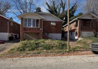 8339 Eton Place, Jennings, MO 63136