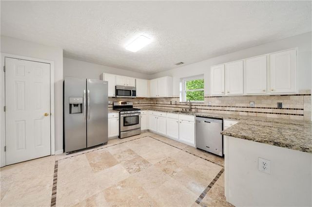 1339 Dalesford Drive, Alpharetta, GA 30004