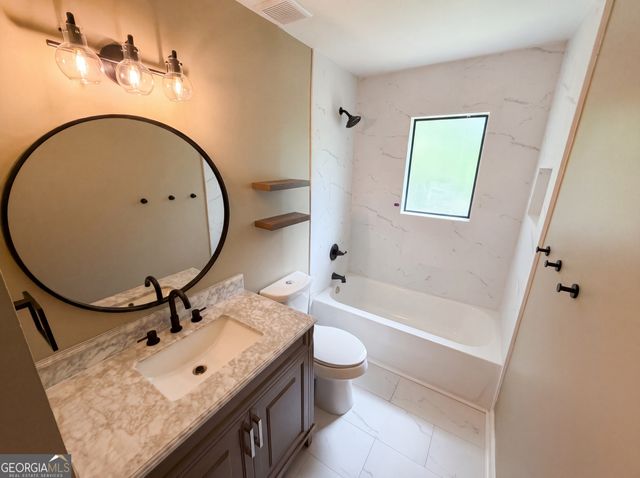 1772 Huntingford Drive, Marietta, GA 30068