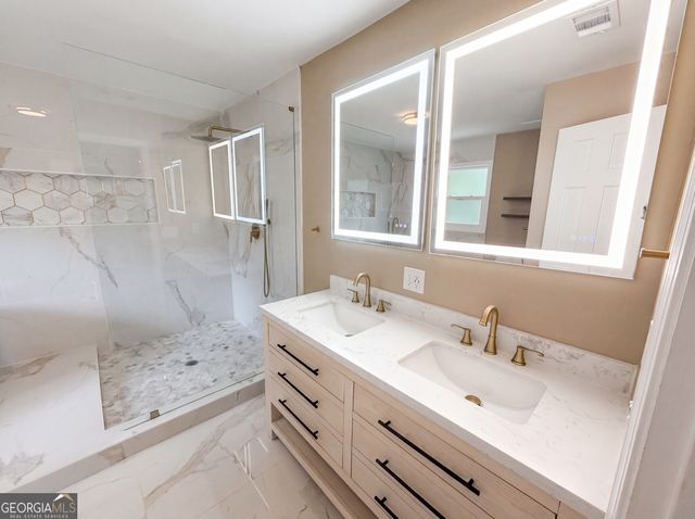 1772 Huntingford Drive, Marietta, GA 30068