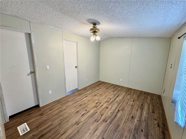 571 FM 799, George West, TX 78022