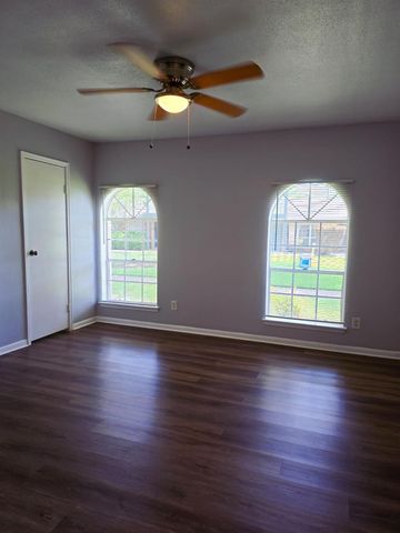 1189 Lyric Ln Lane 109, Pasadena, TX 77503