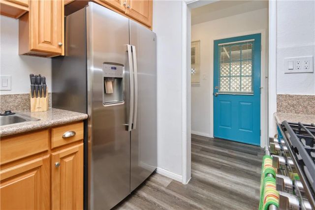 1516 W Stoneridge Court, Ontario, CA 91762