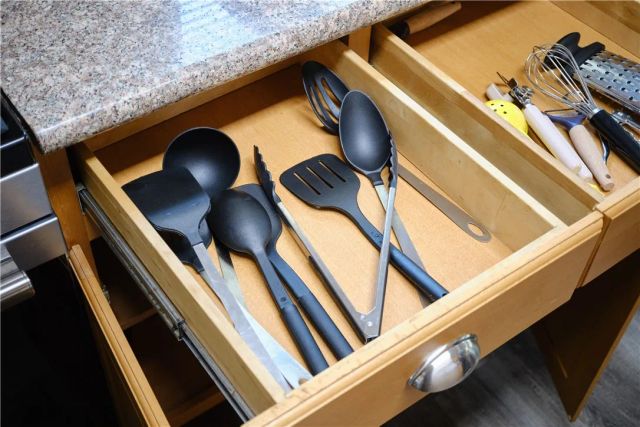 1516 W Stoneridge Court, Ontario, CA 91762