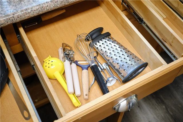 1516 W Stoneridge Court, Ontario, CA 91762