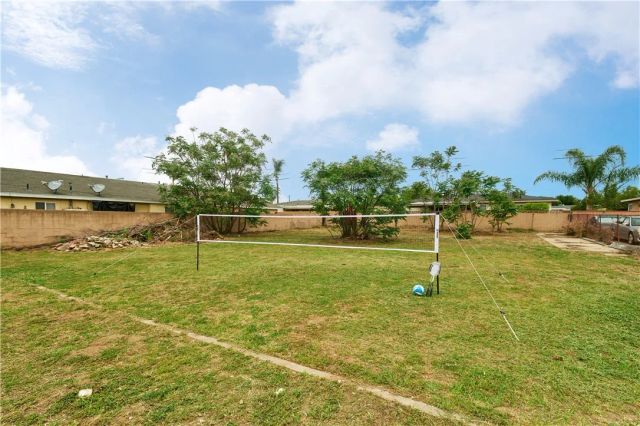 1516 W Stoneridge Court, Ontario, CA 91762