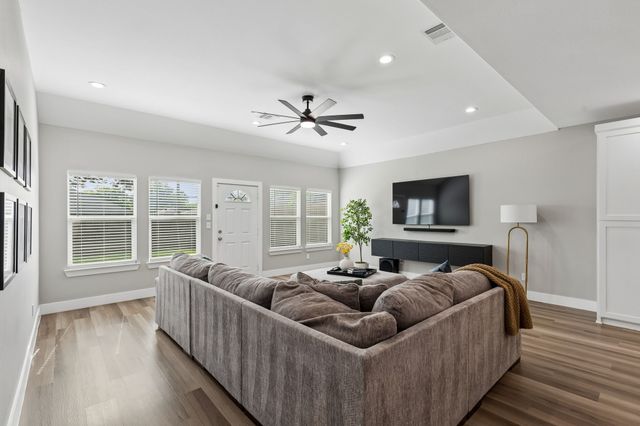 3038 Ramsey Avenue, Dallas, TX 75216