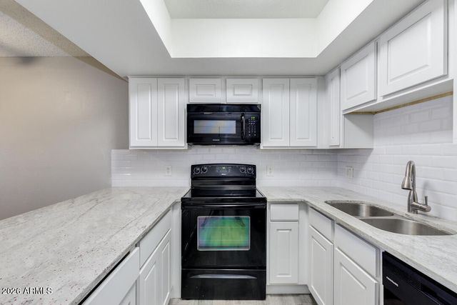 2149 E 10TH Street 3, Tempe, AZ 85281