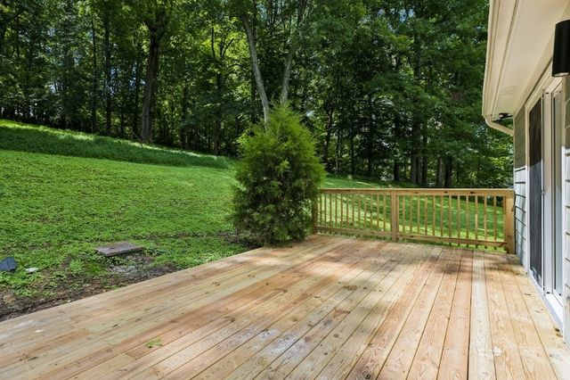 2541 Distillery Rd, Greenbrier, TN 37073