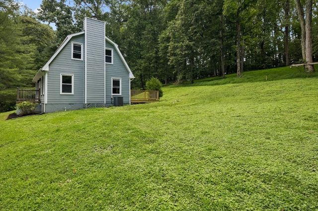 2541 Distillery Rd, Greenbrier, TN 37073