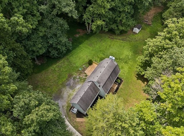 2541 Distillery Rd, Greenbrier, TN 37073