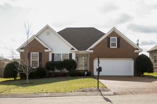 1105 McDonough Cir, Thompsons Station, TN 37179