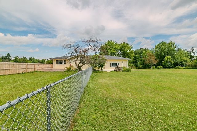 11725 Pekin Road, Newbury, OH 44065