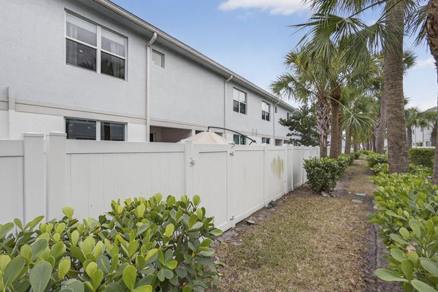 1825 Sandpiper Pointe Place 1825, Deerfield Beach, FL 33442