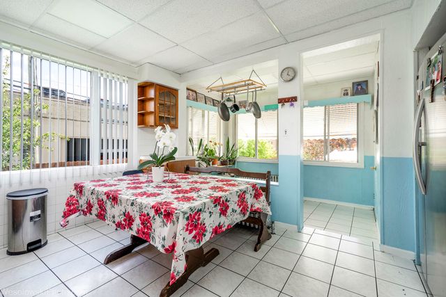 2416 N Rutherford Avenue, Chicago, IL 60607