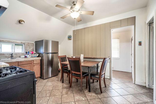2416 N Rutherford Avenue, Chicago, IL 60607