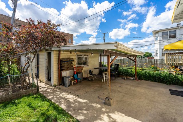2416 N Rutherford Avenue, Chicago, IL 60607