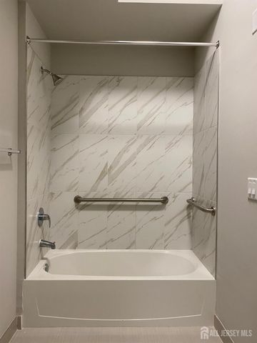 22 Center Street 302, Metuchen, NJ 08840