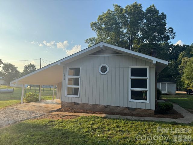 124 Roxie Lane, Belmont, NC 28012