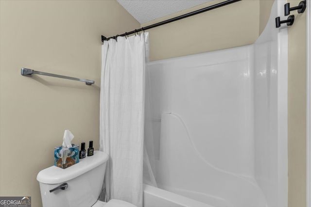 153 Hughes Drive, Midway, GA 31320