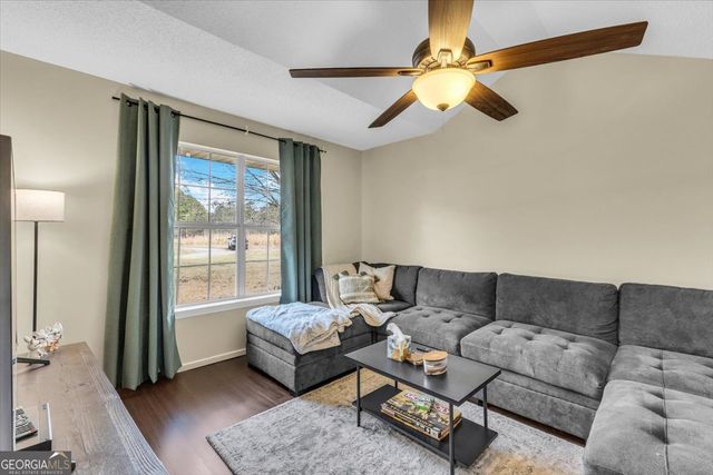 153 Hughes Drive, Midway, GA 31320