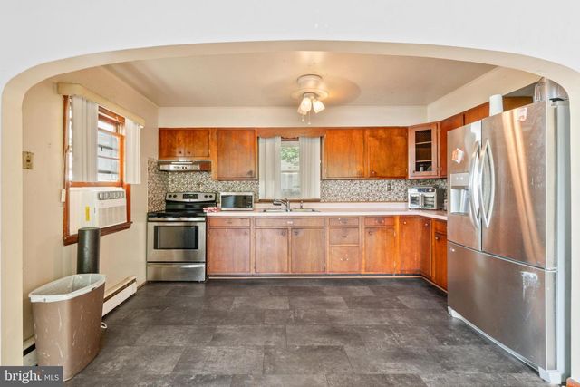 7806 WENDOVER AVE, Parkville, MD 21234
