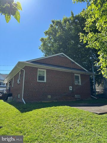 7806 WENDOVER AVE, Parkville, MD 21234