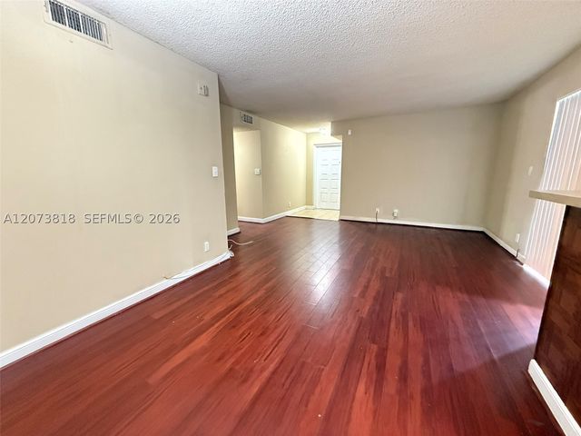 7650 Westwood Dr 504, Tamarac, FL 33321