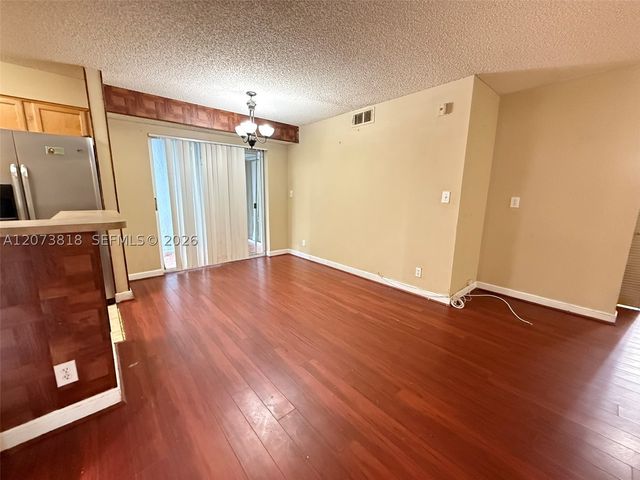 7650 Westwood Dr 504, Tamarac, FL 33321