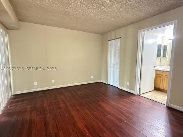 7650 Westwood Dr 504, Tamarac, FL 33321