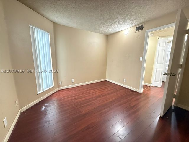 7650 Westwood Dr 504, Tamarac, FL 33321