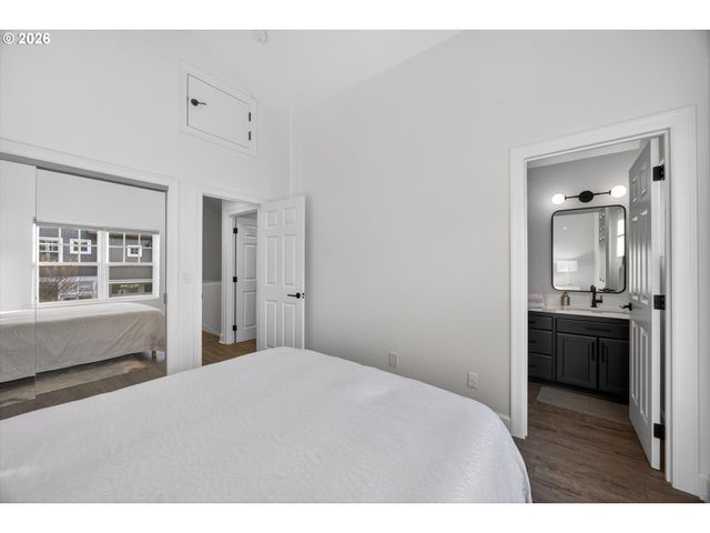 314 2ND St, Lake Oswego, OR 97034