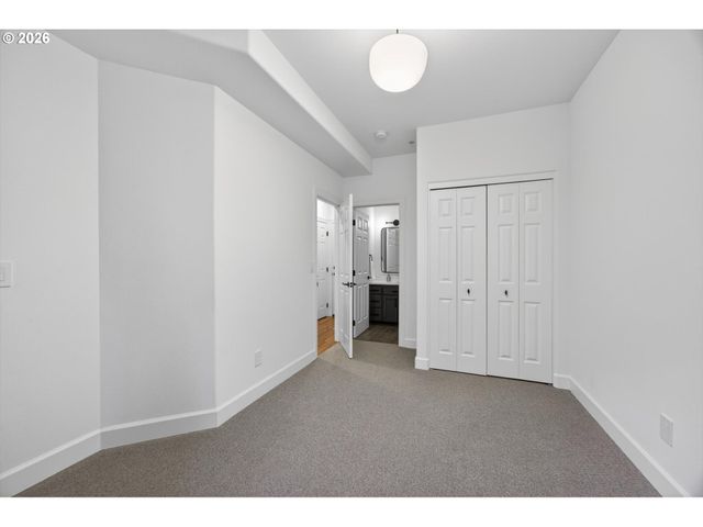 314 2ND St, Lake Oswego, OR 97034