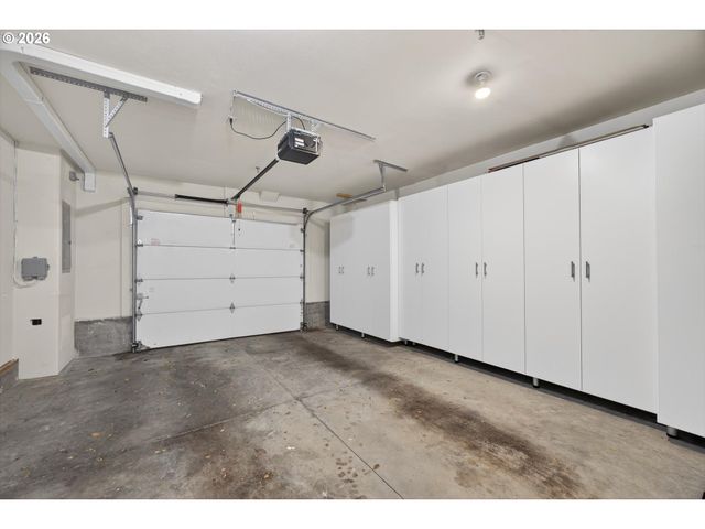 314 2ND St, Lake Oswego, OR 97034